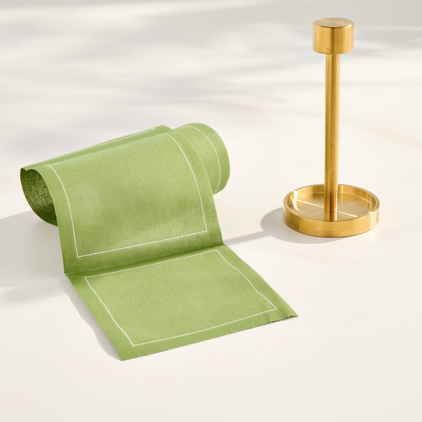 Exclusive Cocktail Napkin Stand in Gold
