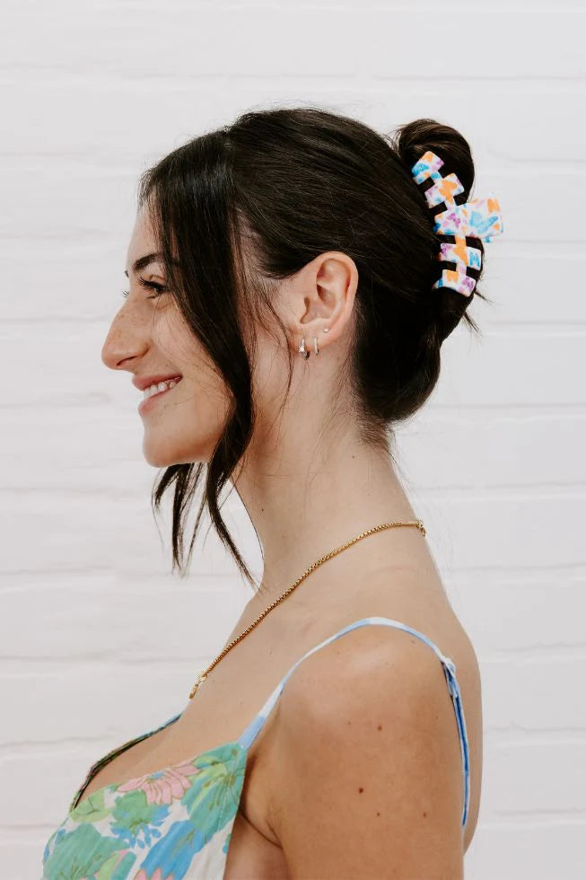 Fluttering By Classic Claw Clip