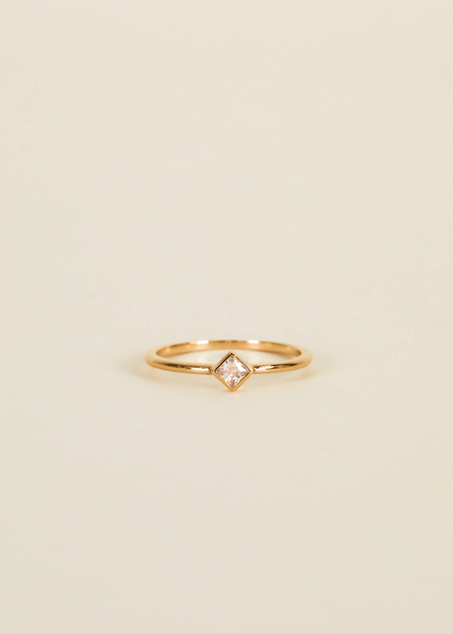 Diamond Stud Champagne Gold