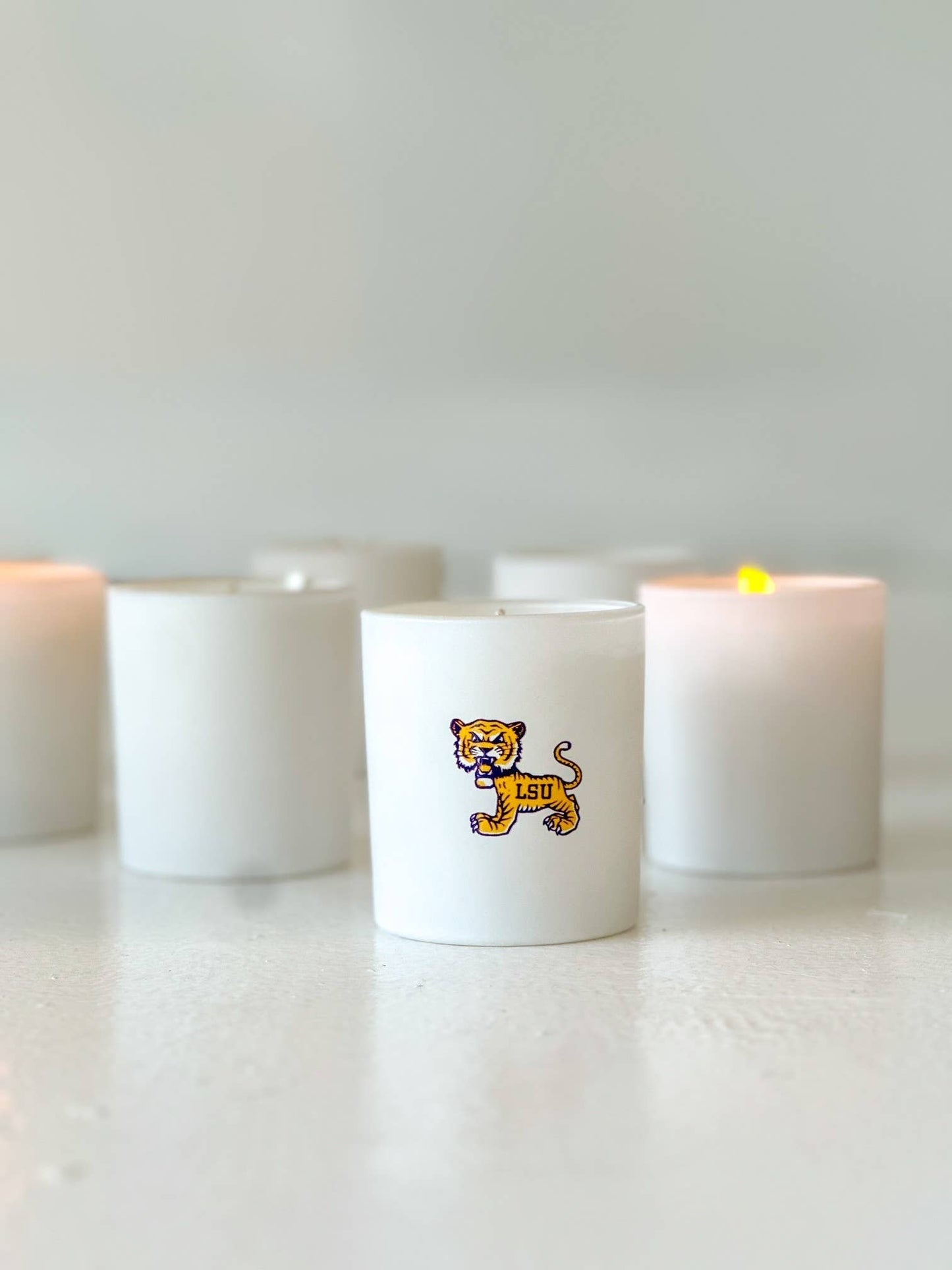 Collegiate Illustrated Glass 10 oz Soy Candle
