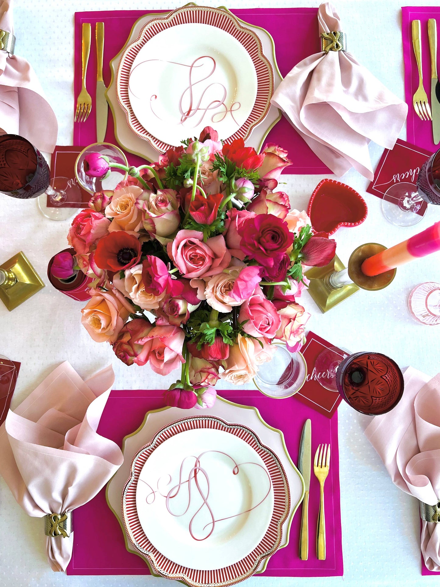 Cotton Cocktail Napkin Roll: The Red Carpet - White "Cheers"