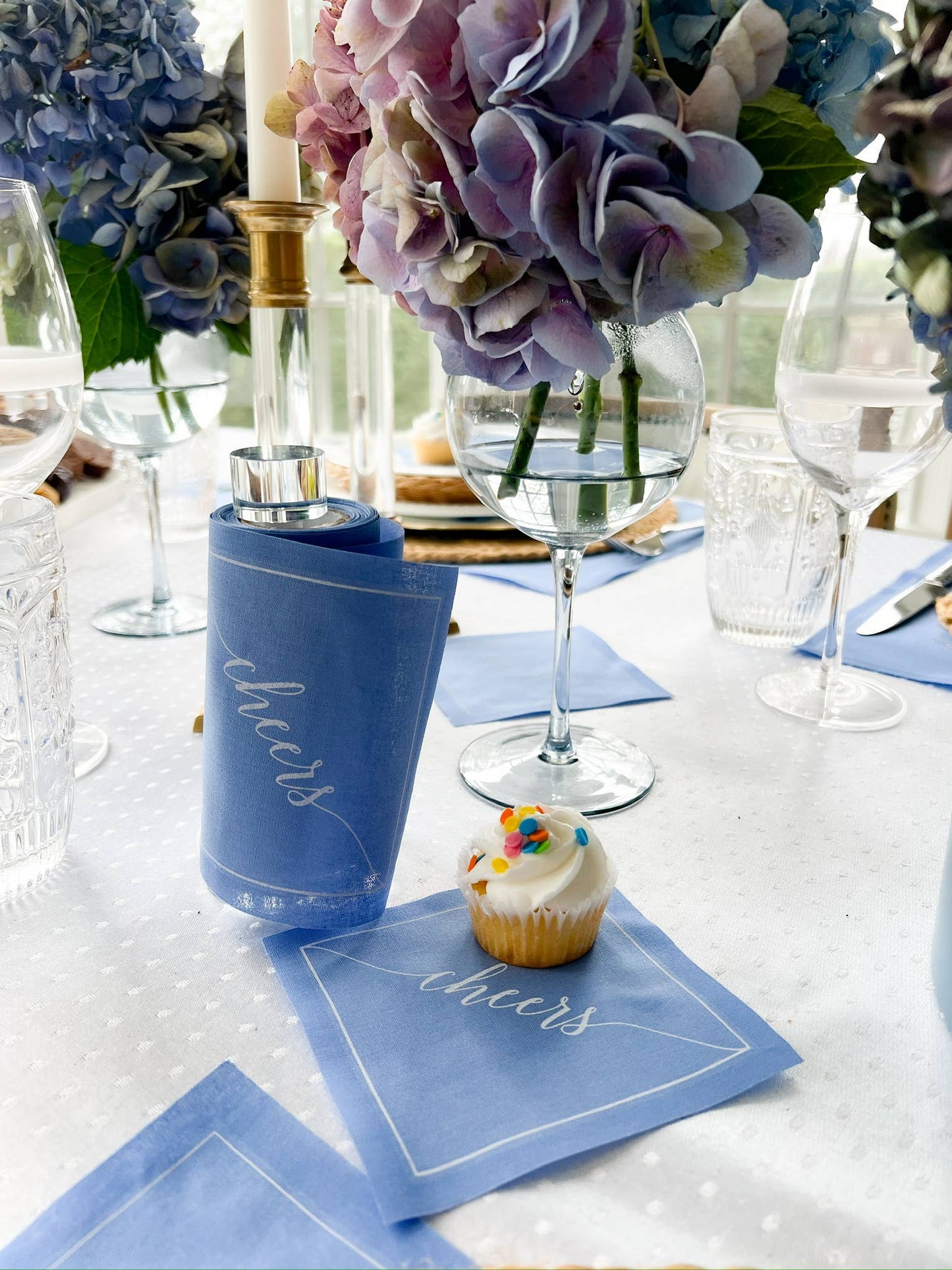 Exclusive Cocktail Napkin Stand in Glass