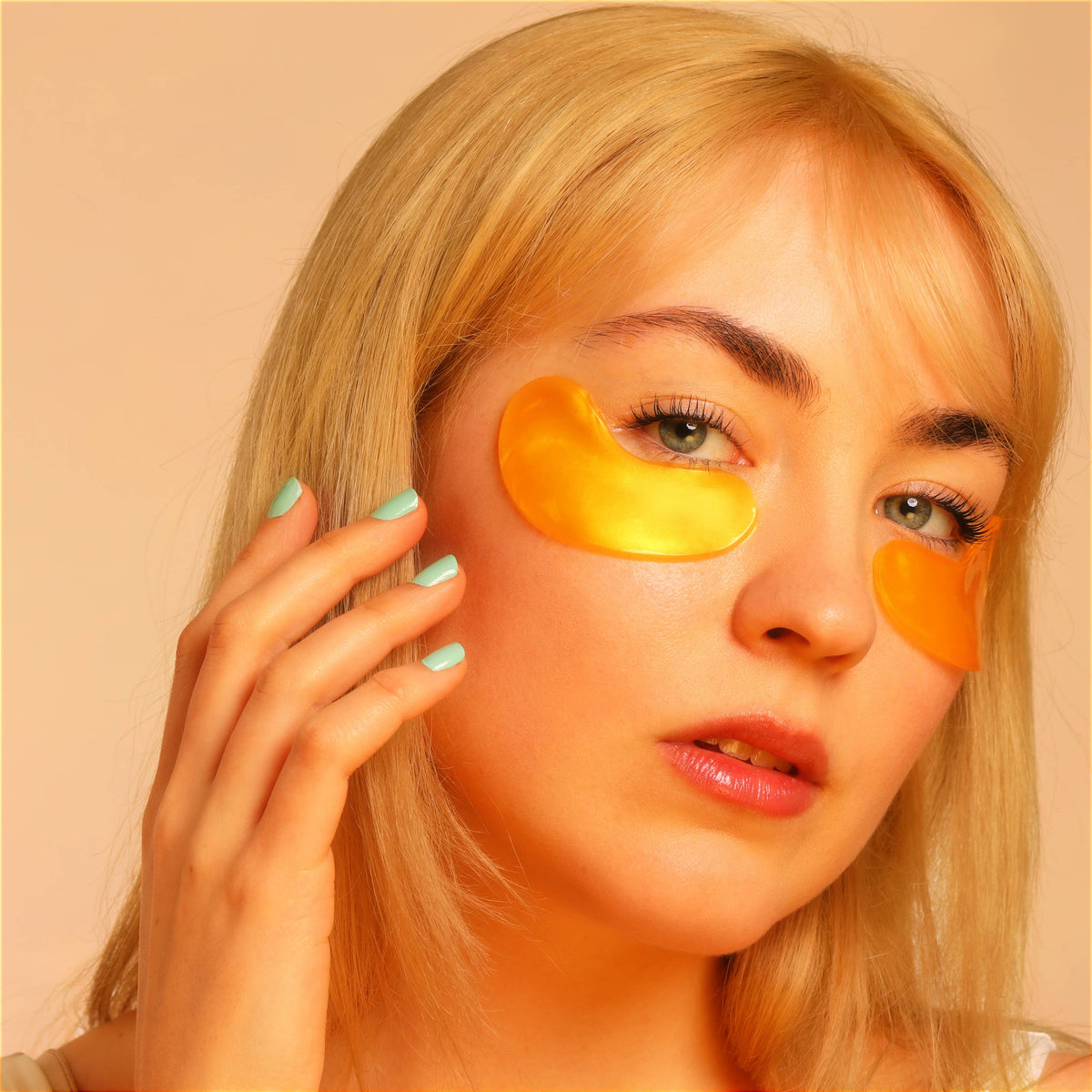 Christmas Holiday Merry & Bright Brightening Undereye Patches | 8 Pack