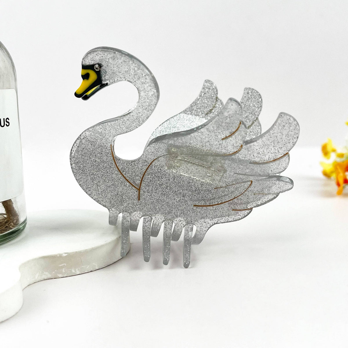Elegant Swan Acetate Animal Hair Claw Clip