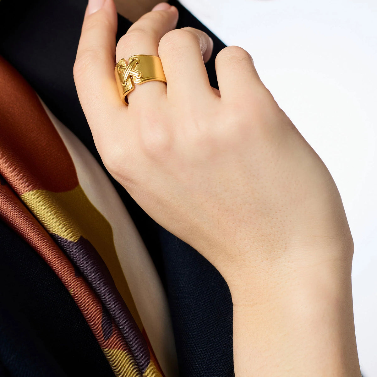 Esssex Ring - Gold