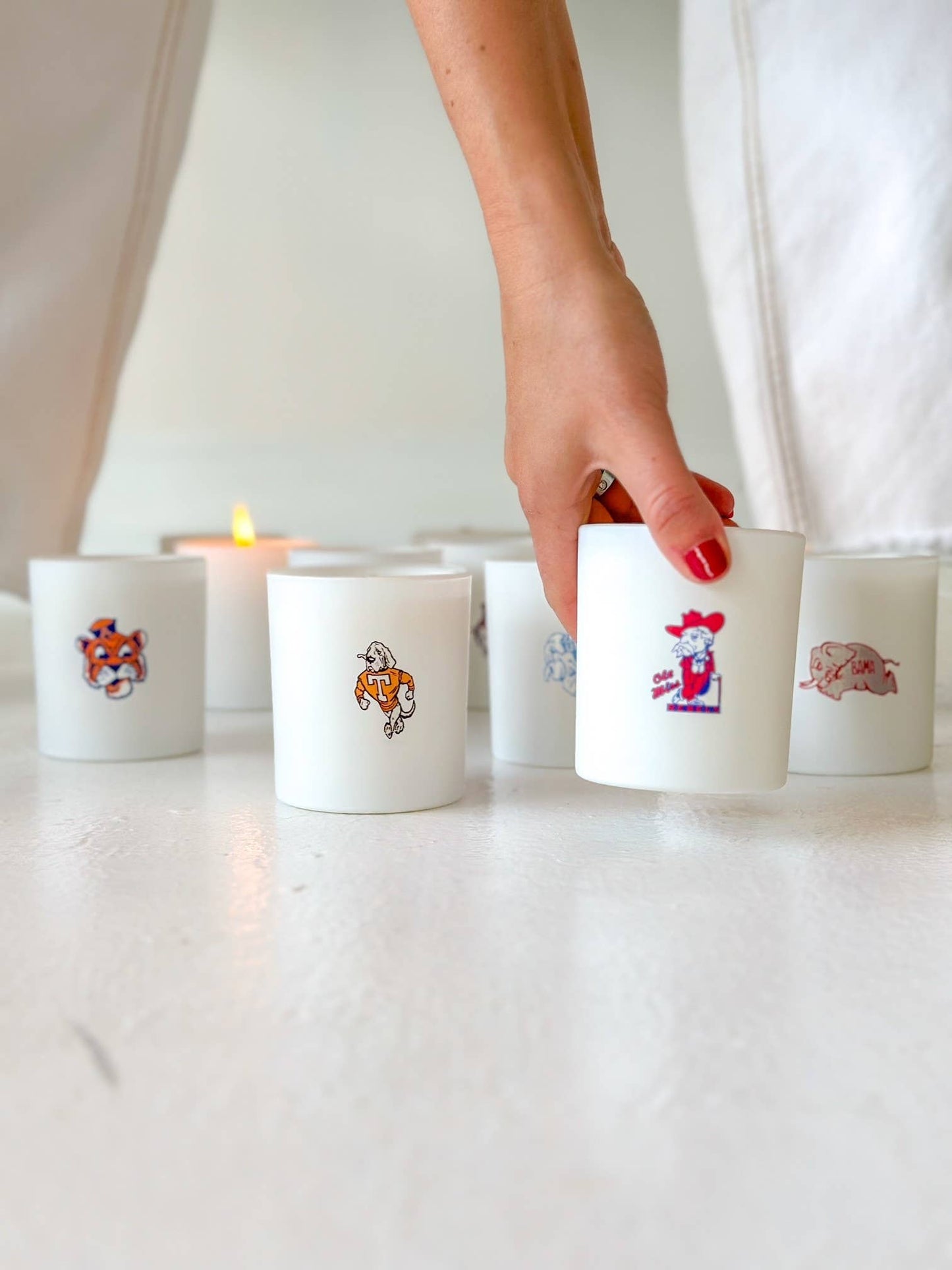 Collegiate Illustrated Glass 10 oz Soy Candle