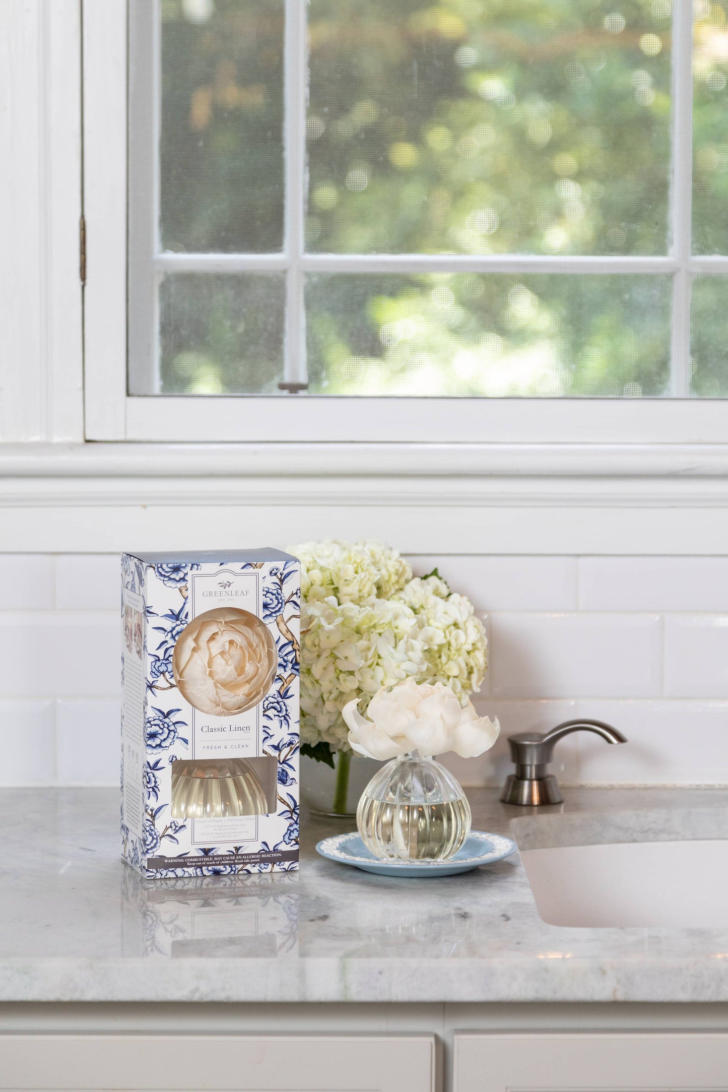 Classic Linen Flower Diffuser| Americana Summer