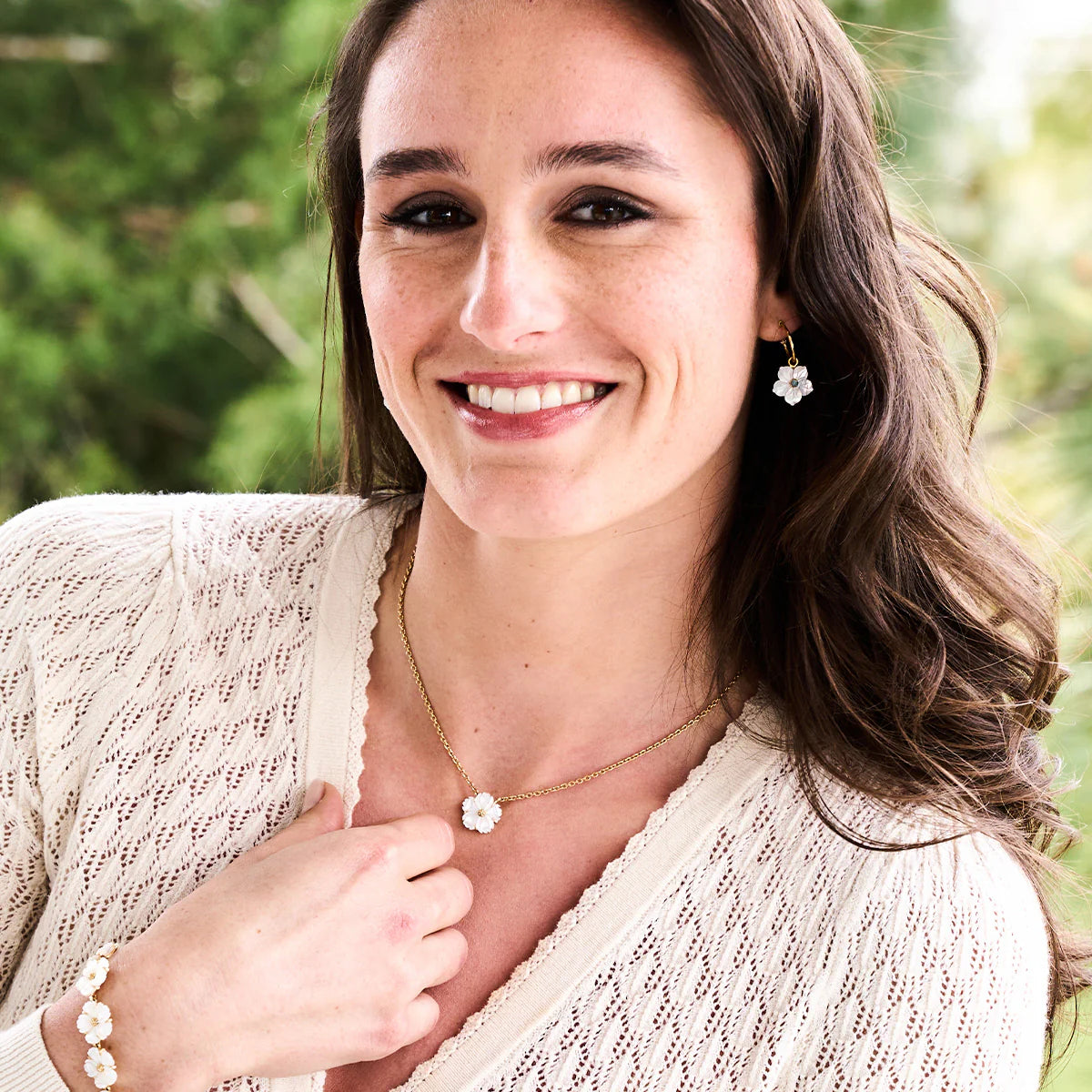 Mermaid Garden Petite Station Necklace - MOP