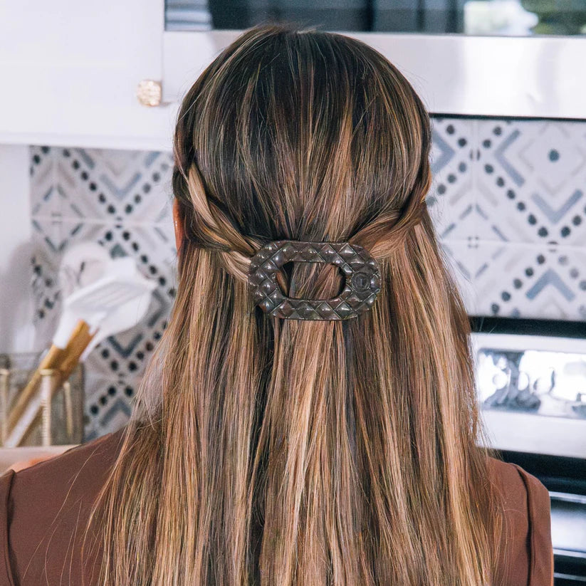 Truly Taupe Quilted Round Clip